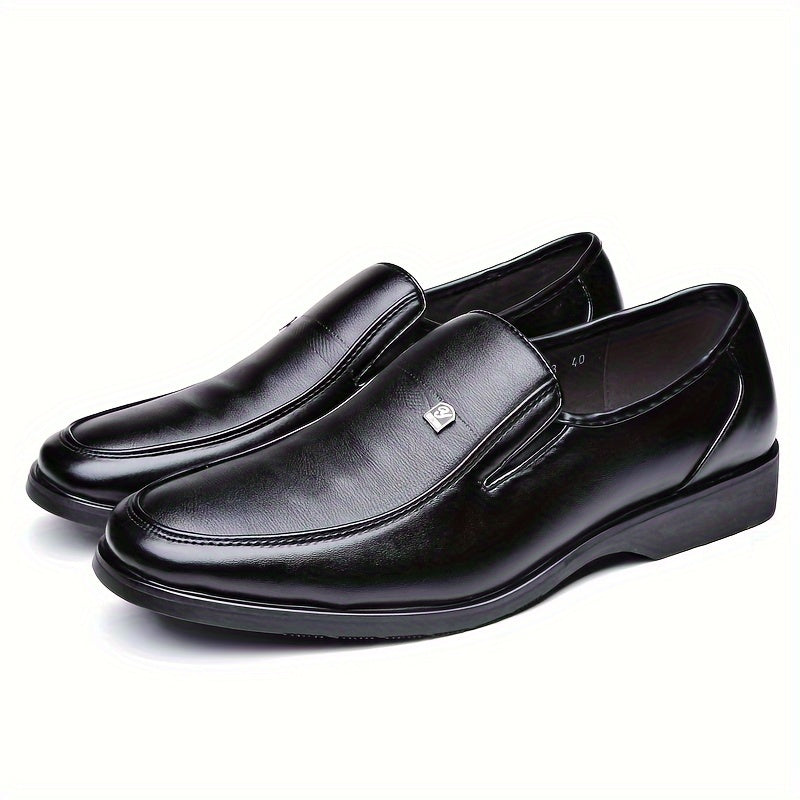 Fashionable casual men's shoes for office workers