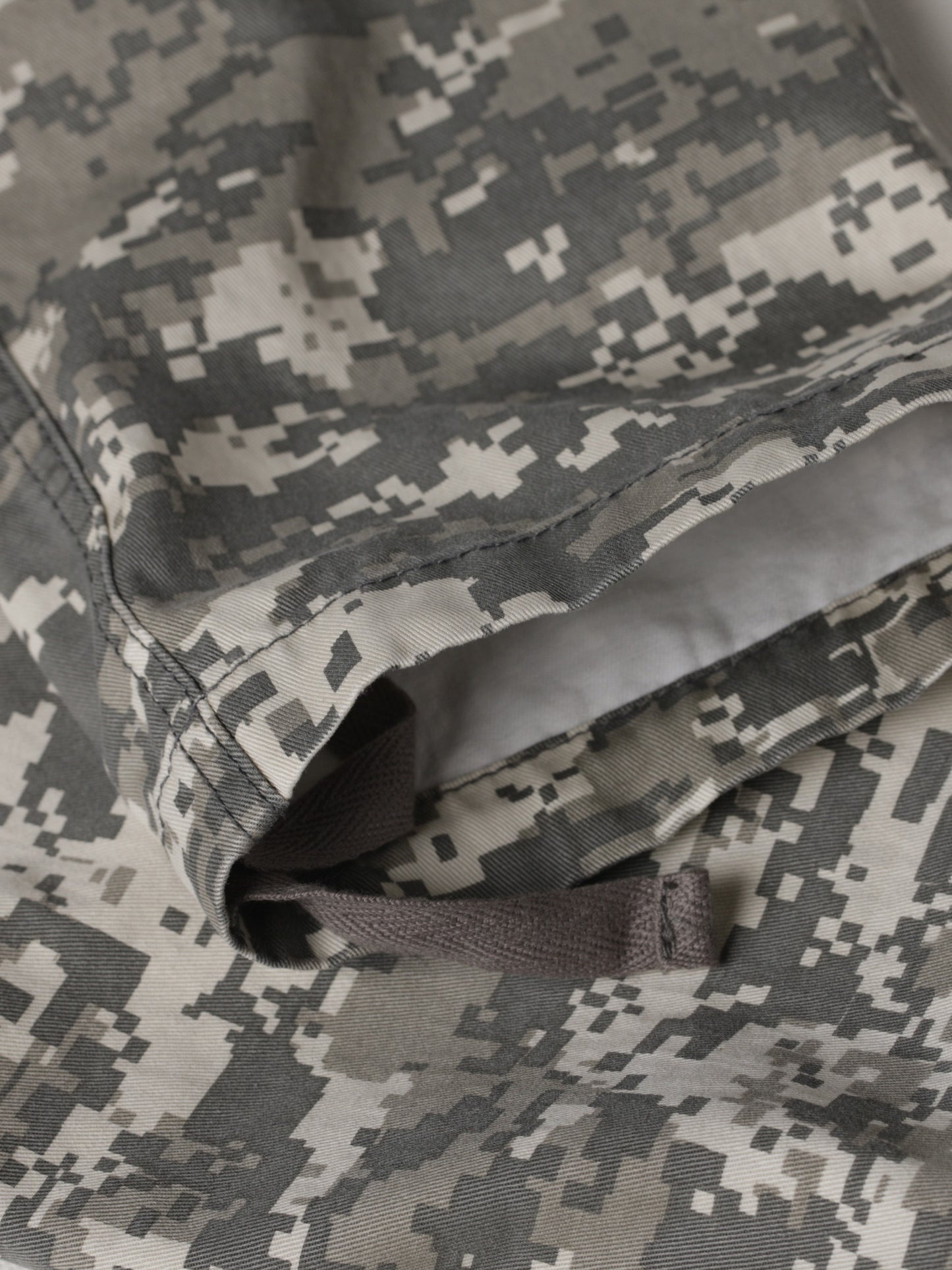 Men's Cotton Camouflage Cargo Pants Multi-Pocket Tactical Loose Fit Regular Length mid Waist Casual Weekend Wear