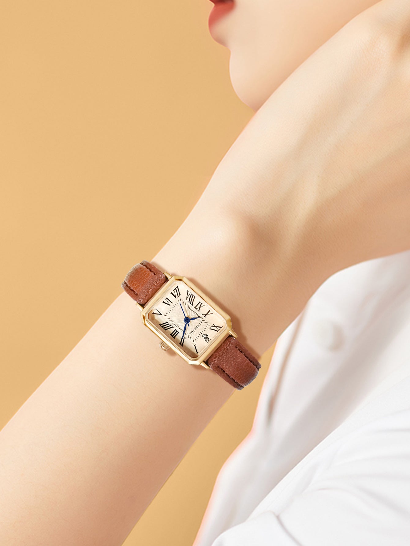 Ladies Square Roman Numeral Luxury Vintage Fashion Quartz Watch Fancy Women Watches Jewelry Sophisticated And Stylish Women Watch